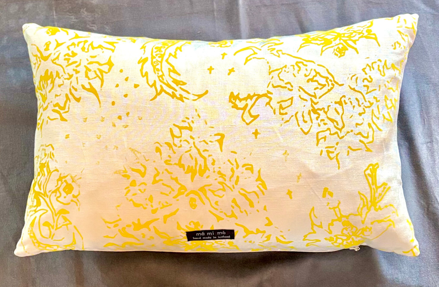 Púði-Cushion