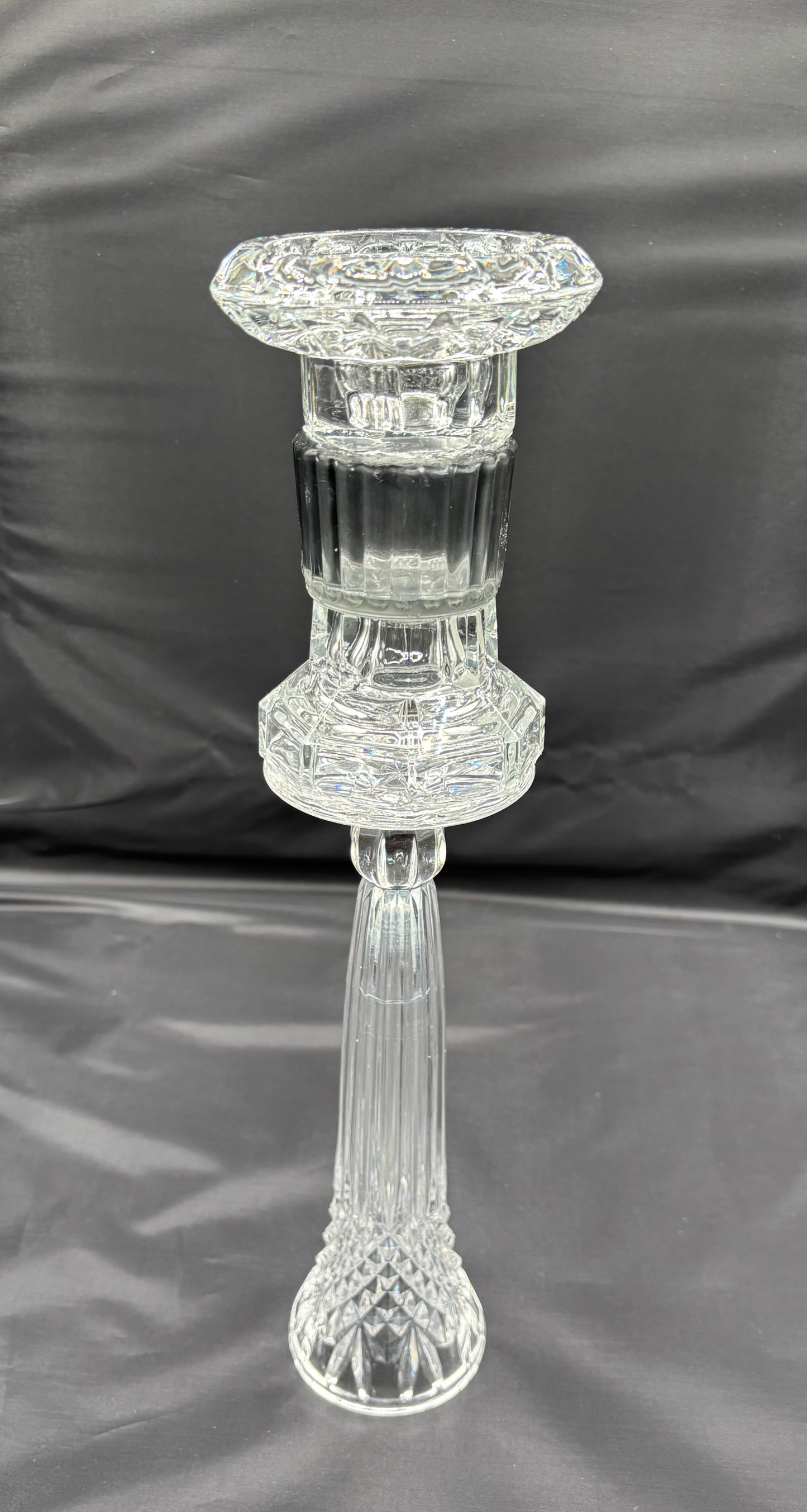 Kertastjaki með gráu