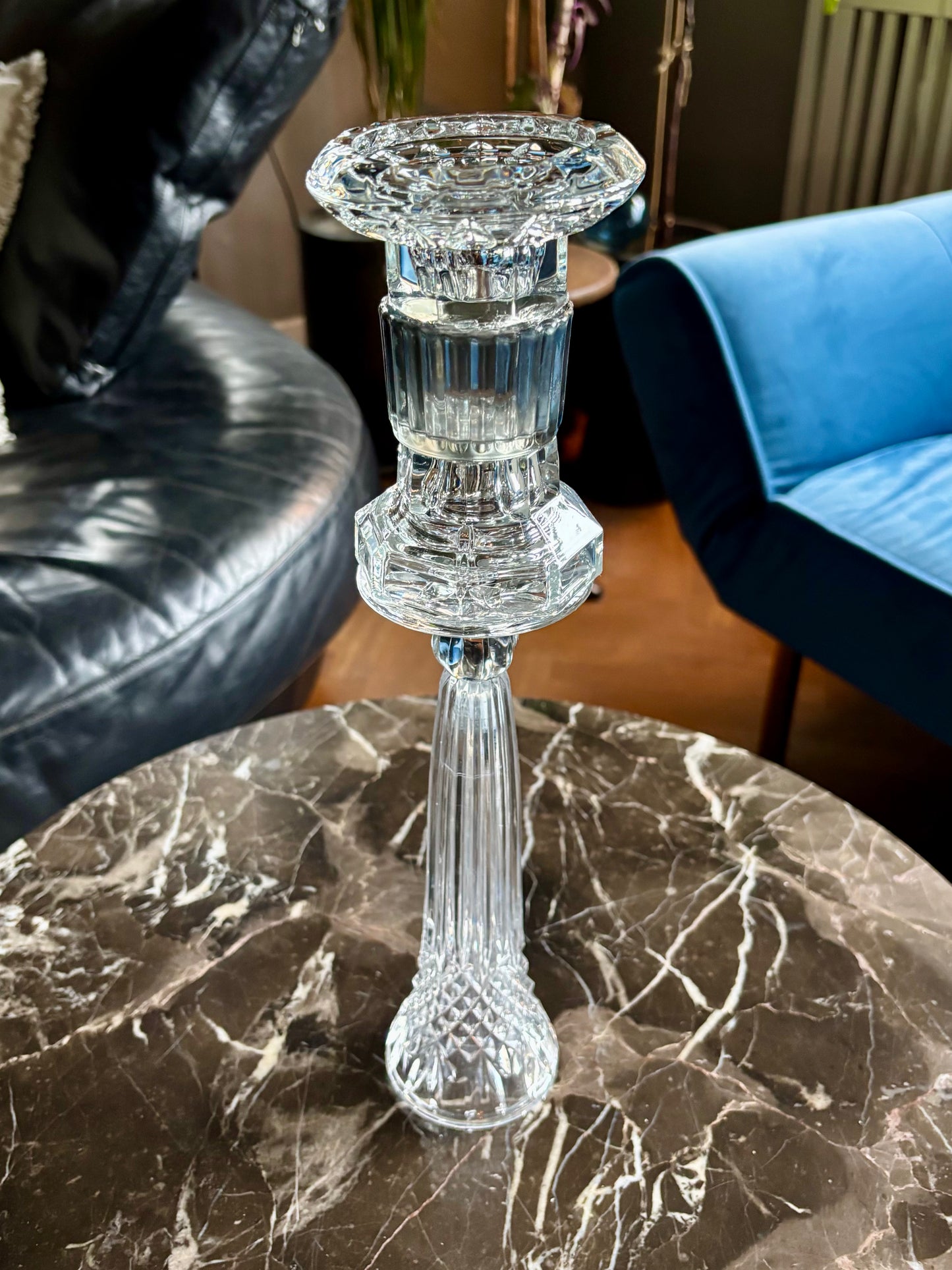 Kertastjaki með gráu