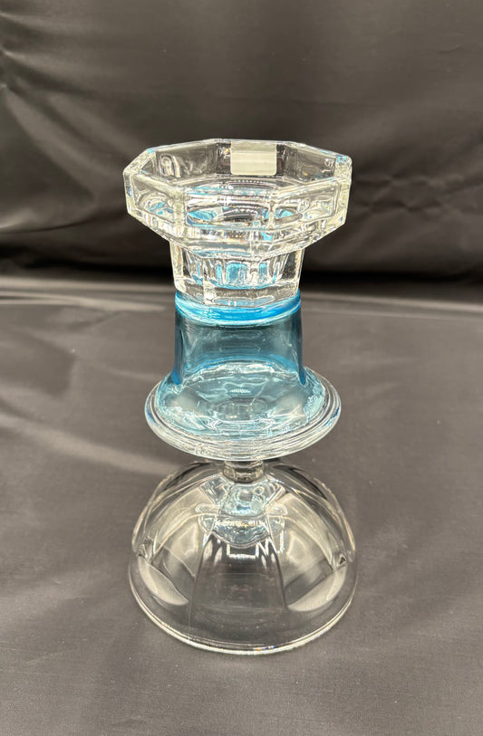 Kertastjaki með bláu