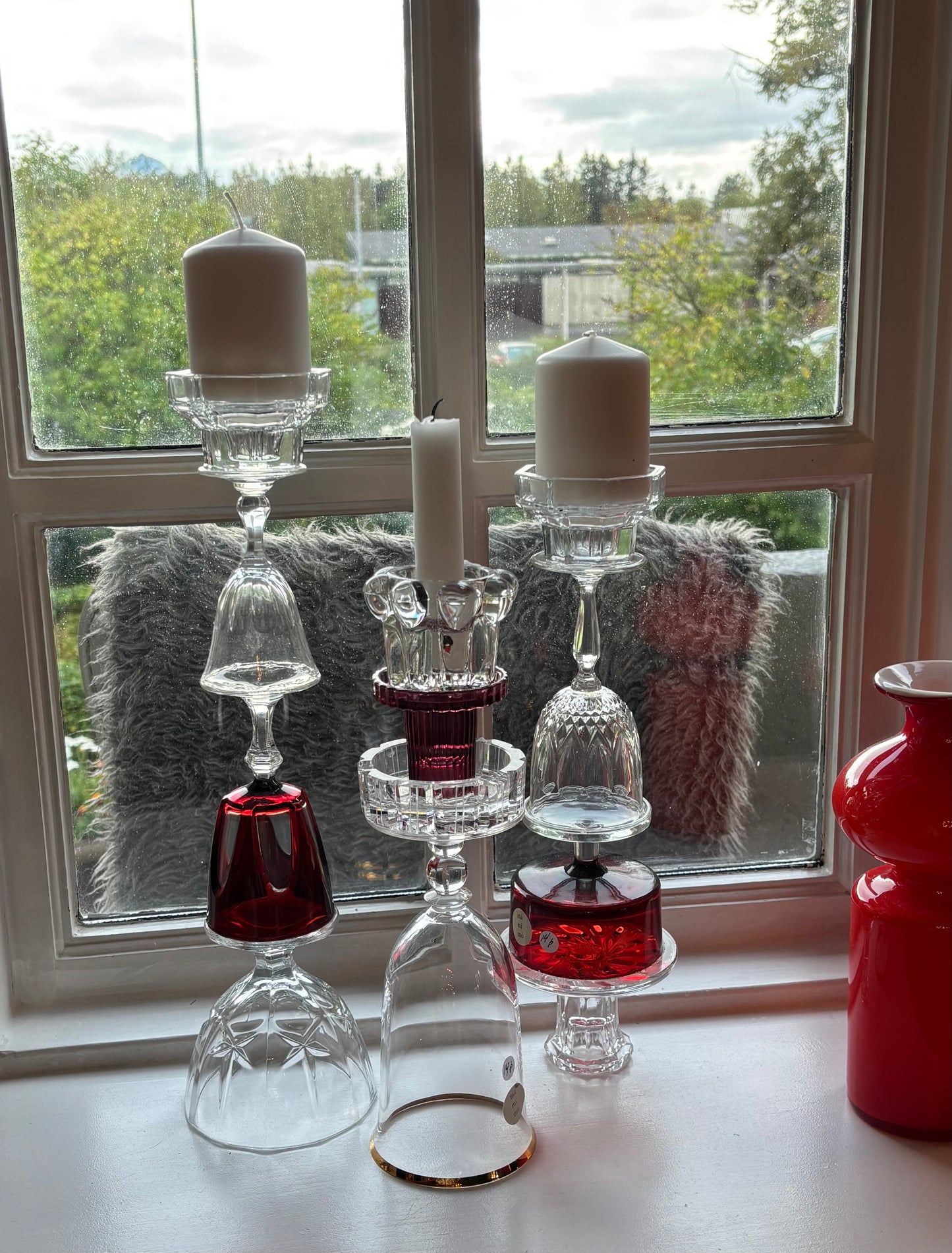 Kertastjaki með rauðu II