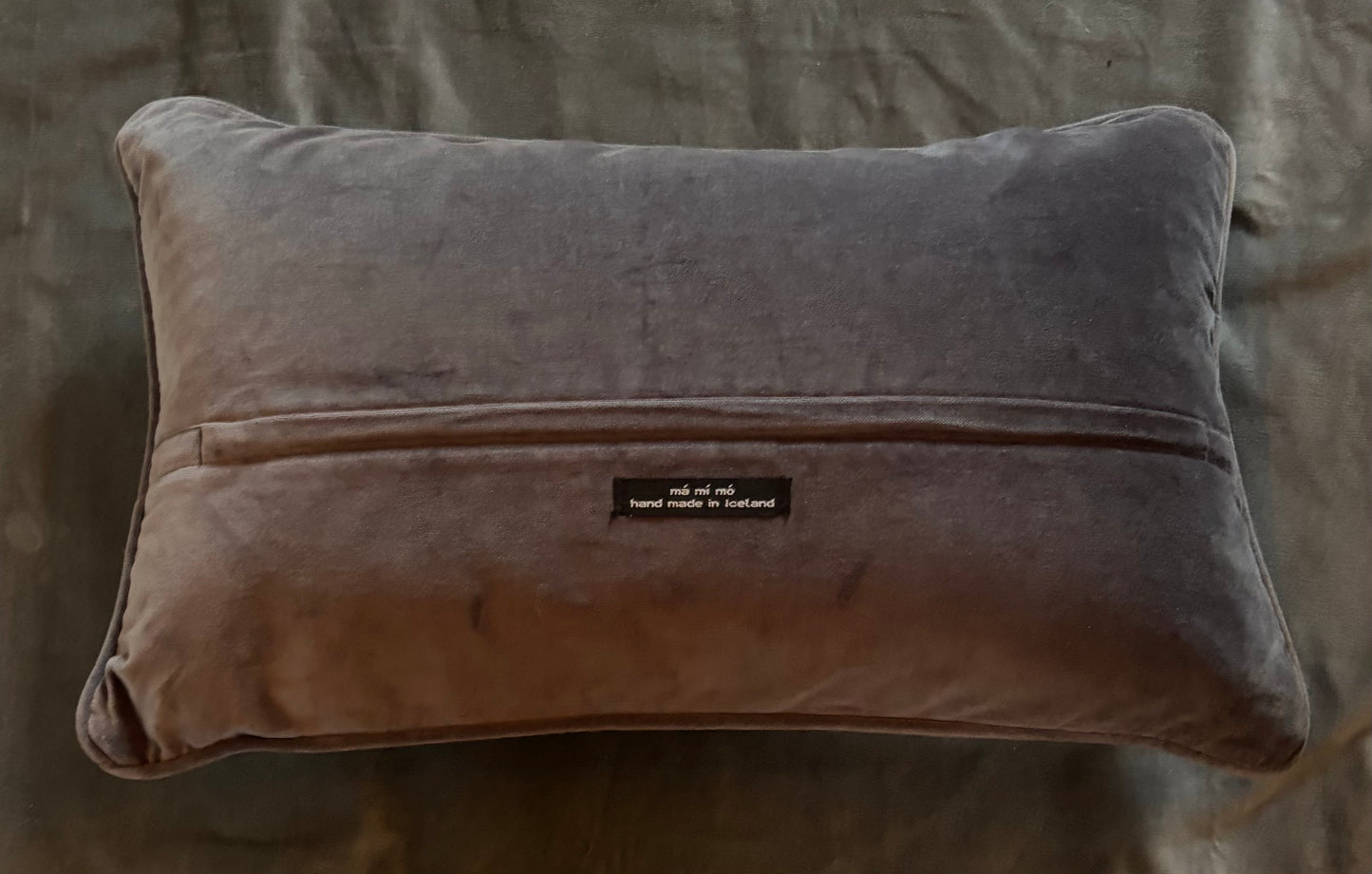 Púði-Cushion