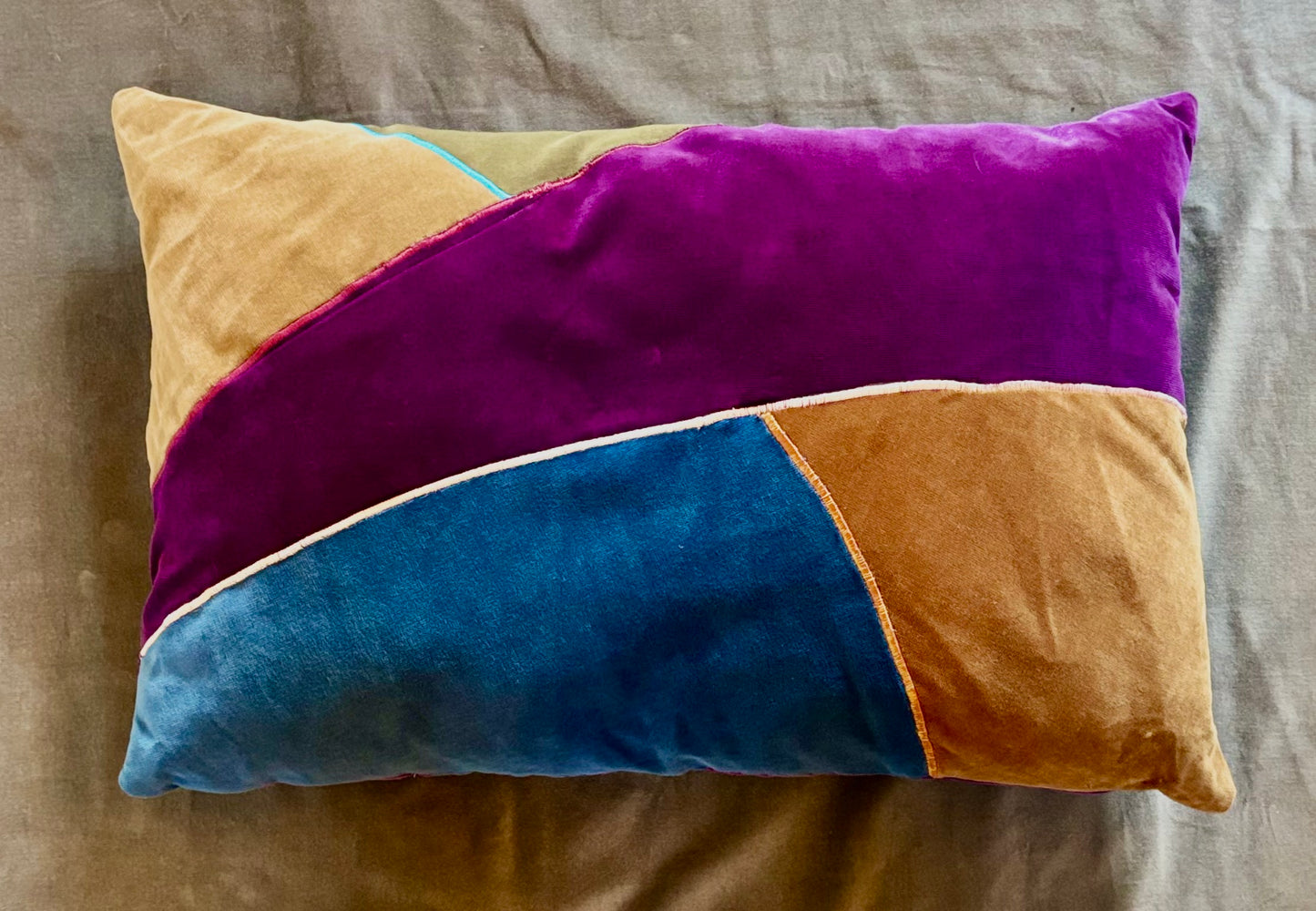 Púði-Cushion