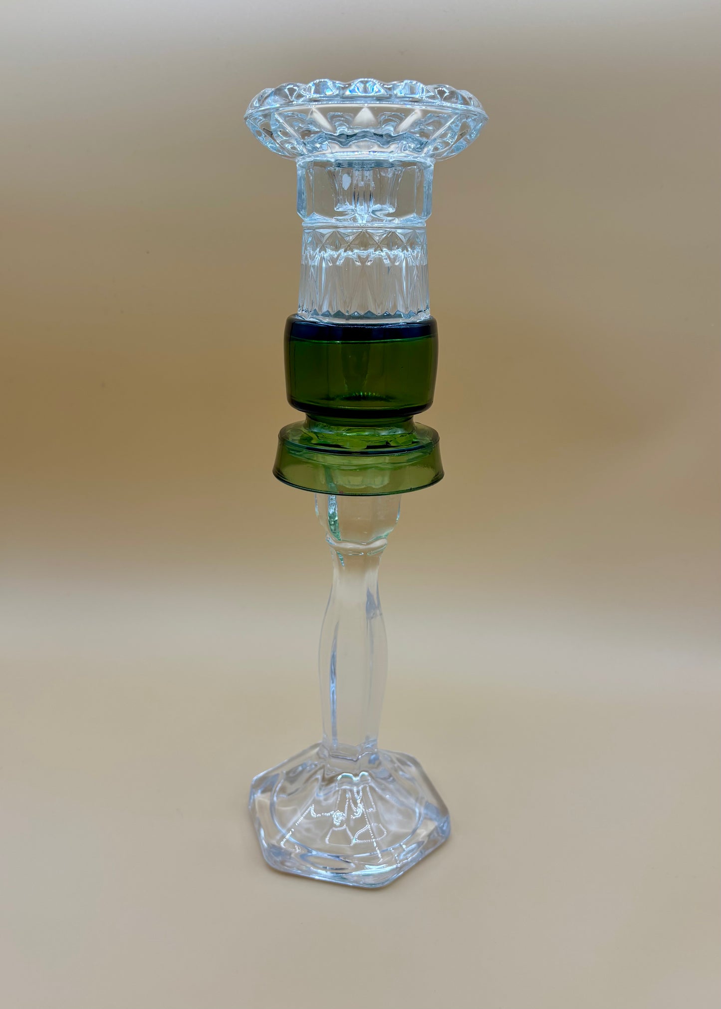 Kertastjaki með grænu