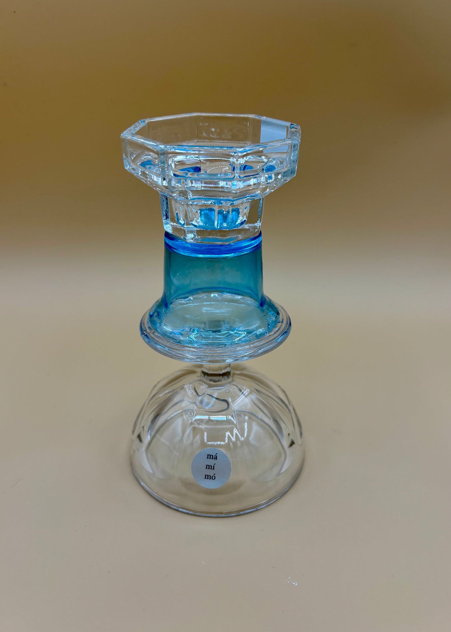 Kertastjaki með bláu