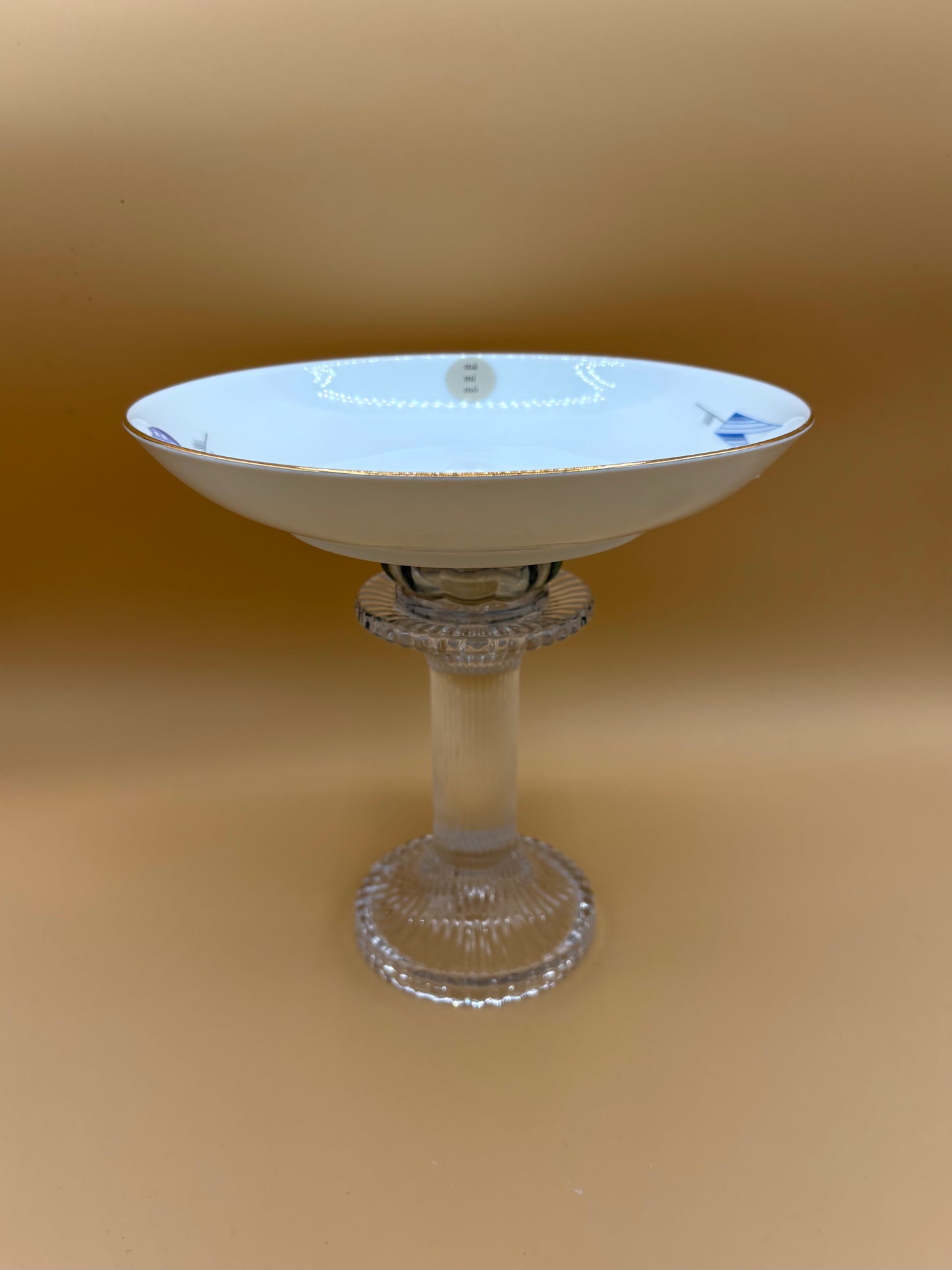 Kökudiskur á fæti 20,5 cm